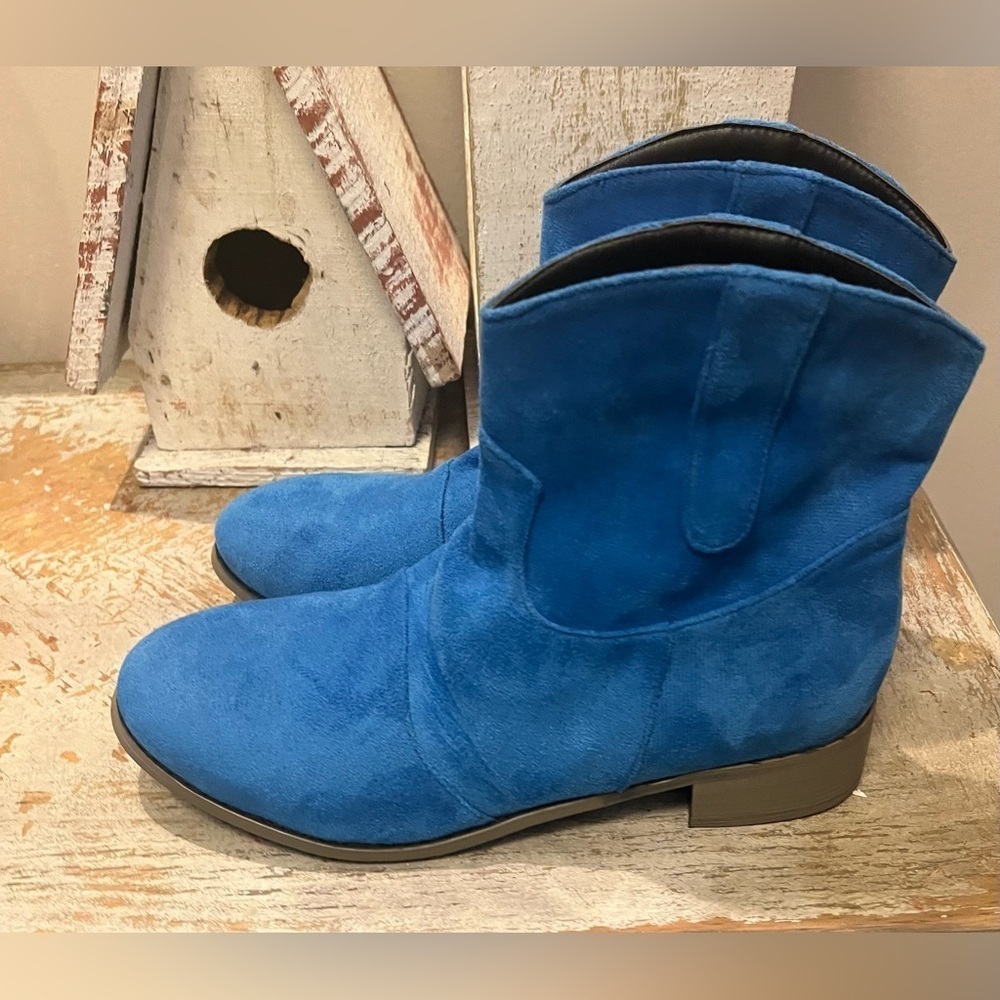 Womens Blue Low Heel Faux Suede Round Toe Ankle Boots Size 41 - Picture 5 of 8